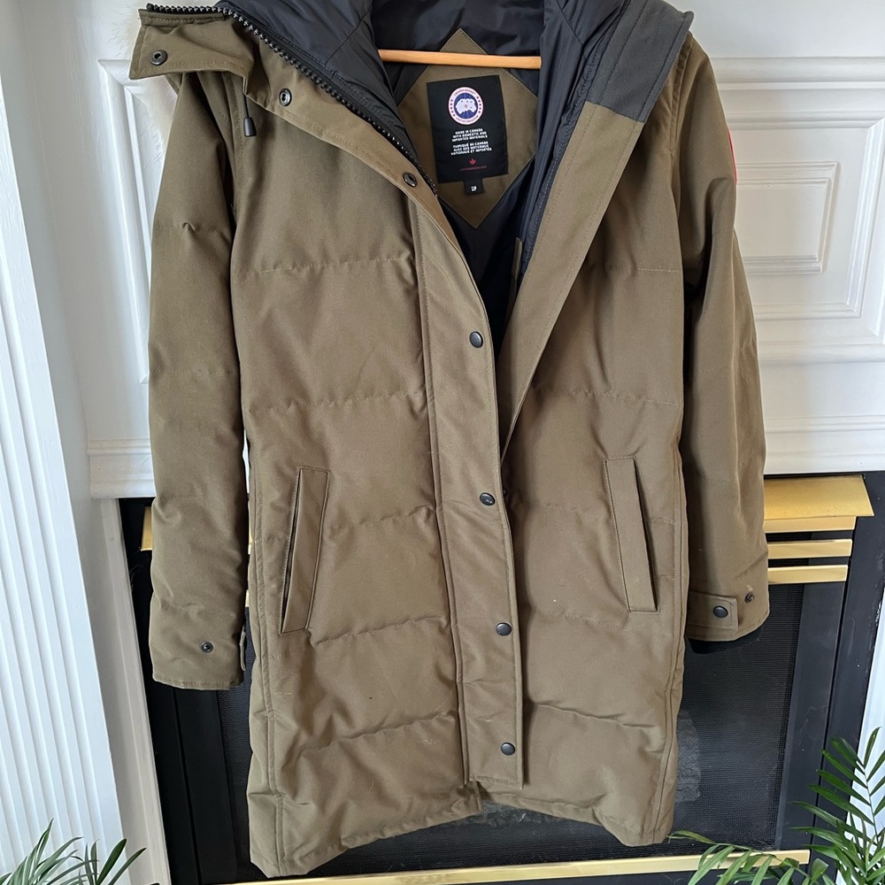 LAST CHANCE Canada Goose Olive green Jacket